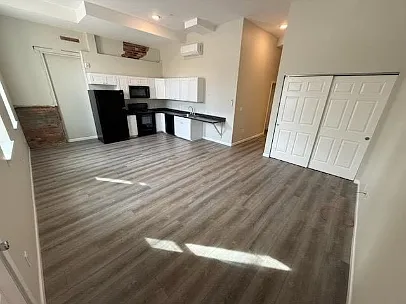2 bed, 697 sqft, $1,595 — Photo 1