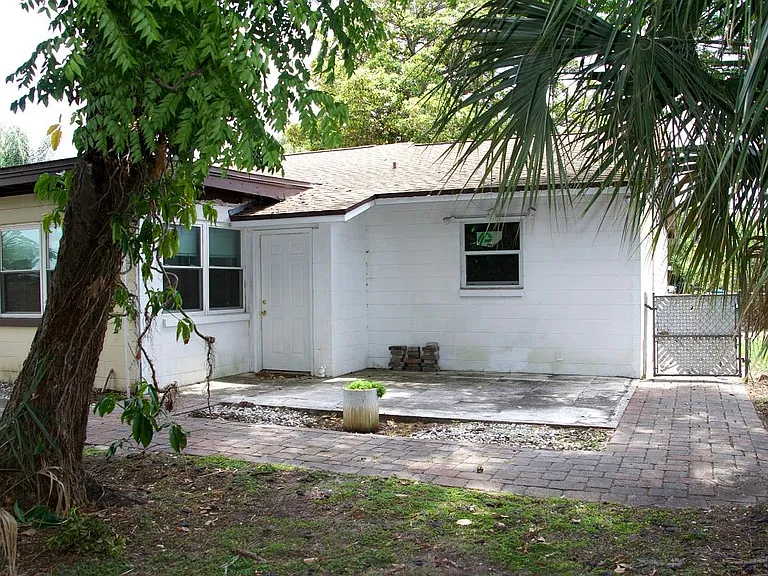 2809 Gulfstream Rd — Photo 6