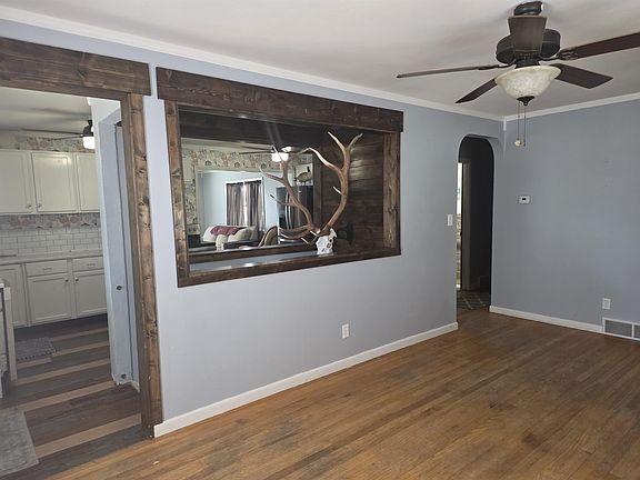 4th image of 1116 Robin Ln