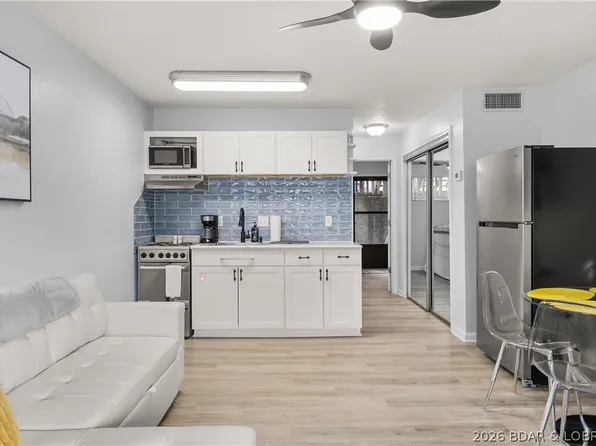 159 Southwood Shores Pl #2A, Lake Ozark, MO 65049