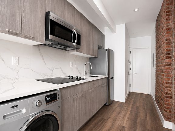 5th image of 611 W 142nd St