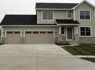 419 Pine Ave, Norwalk, IA 50211