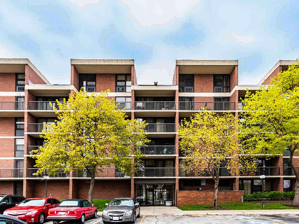 1st image of 2941 S Michigan Ave APT 507