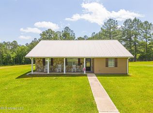 28121 Dusty Ln, Picayune, MS 39466