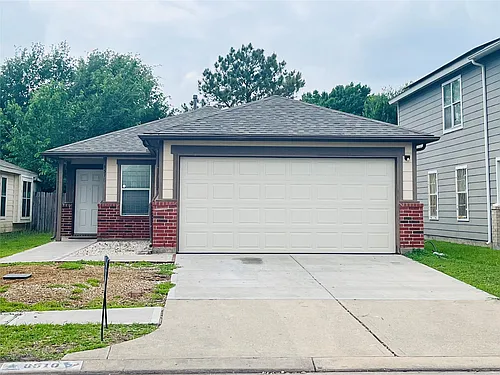 8510 Village Hollow Ln Photo 1