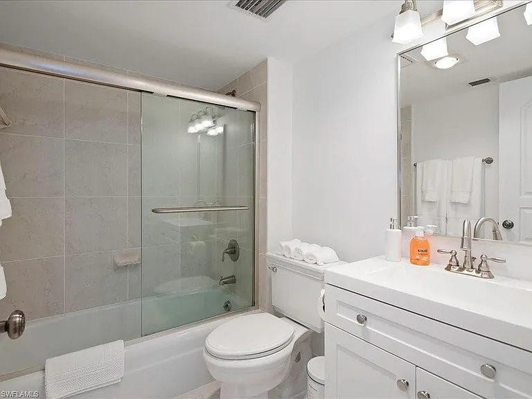 2750 Gulf Shore Blvd N #602 — Photo 27
