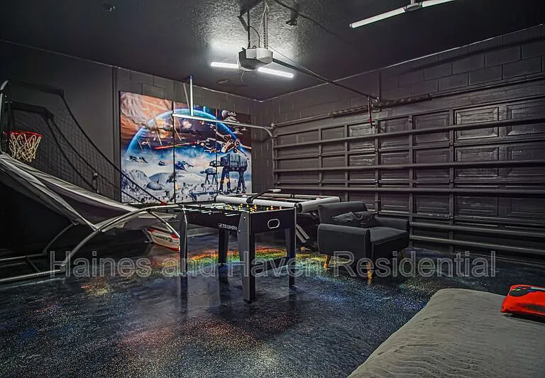 403 Corvina Dr — Photo 40