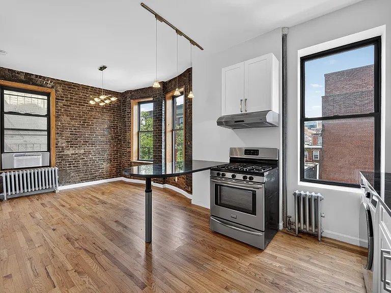 17 Prince St #12 — Photo 2
