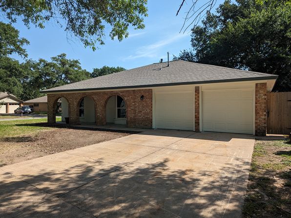 5366 Lincoln Green Dr