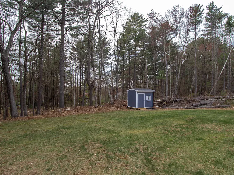 177 Thompson St — Photo 42