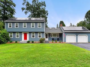 4 Tuckerwood Ct, Nashua, NH 03064