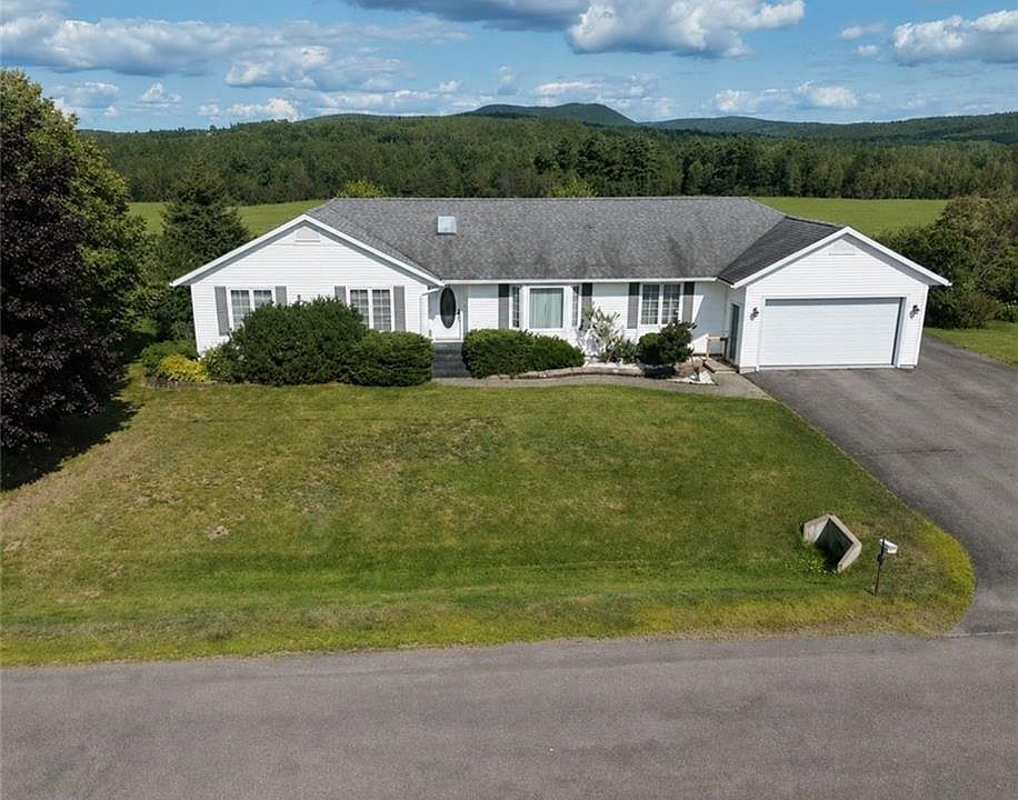 1st image of 36 Meredith Dr