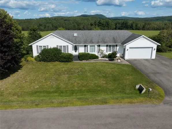 36 Meredith Dr, Sussex Corner, NB E4E 2T7
