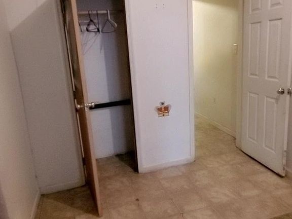 5th image of 1447 Longfellow Ave #G