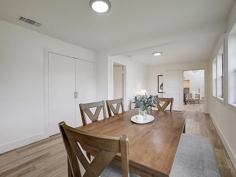 5511 N Dunlap Rd — Photo 14
