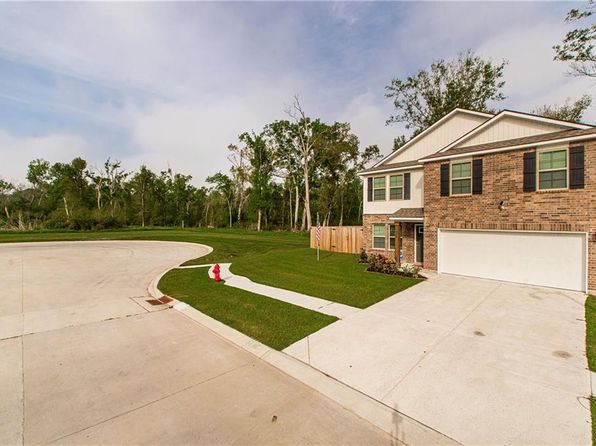 454 Pretty Acres Ave