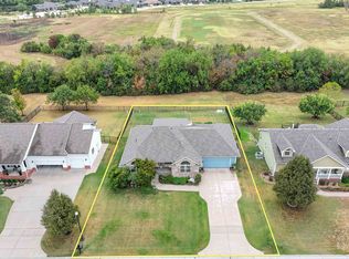 6703 E Summerside Pl, Wichita, KS 67226