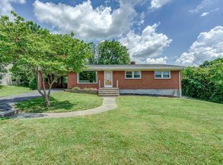 6613 Wendover Rd, Roanoke, VA 24019