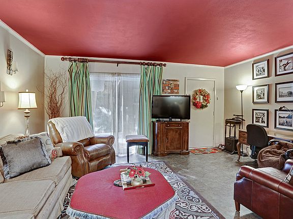 3rd image of 4007 St. Charles Ave. #114