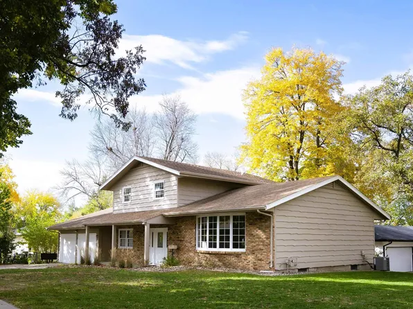 2201 S Elmwood Ave, Sioux Falls, SD 57105