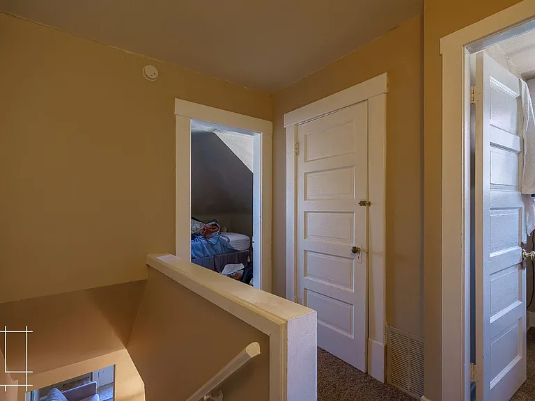 229 W 1st Ave — Photo 11