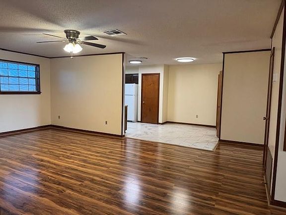 3rd image of 6272 Bellaire Dr