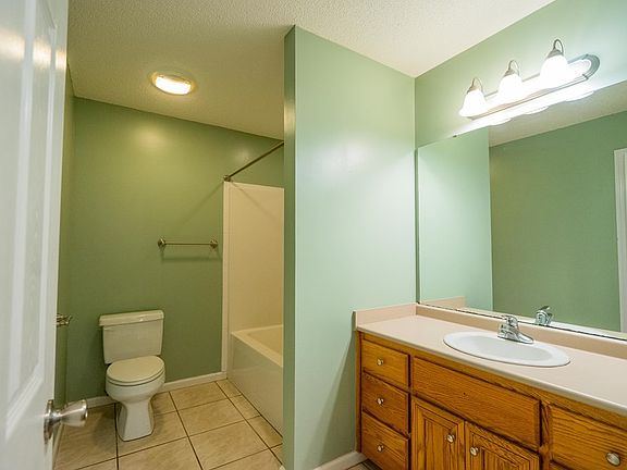 5th image of 4342 Chandler Way