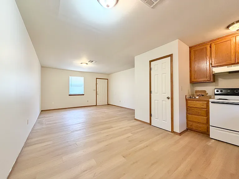 385 S Teehee Dr #1 — Photo 10