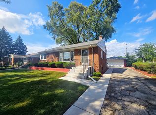 (Undisclosed Address), Des Plaines, IL 60018