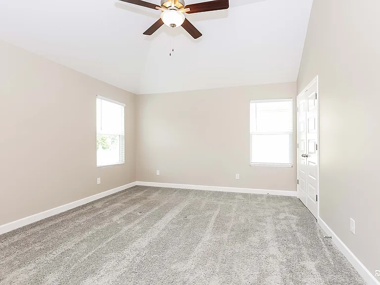 2725 Eldin Creek Dr — Photo 14