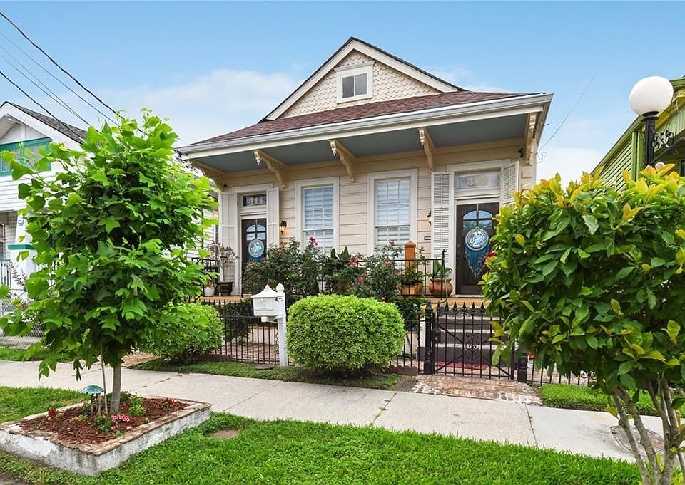 1st image of 309 Diana St