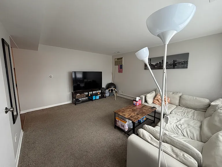 2848 Auxplaines Ave #G — Photo 3