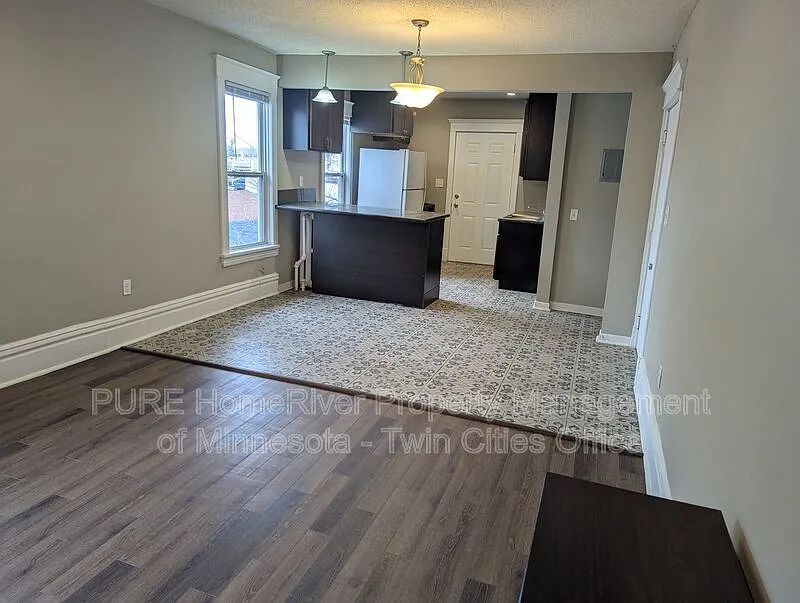 605 Van Buren Ave #3