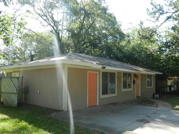 9025 Hilton Dr, Shreveport, LA 71118