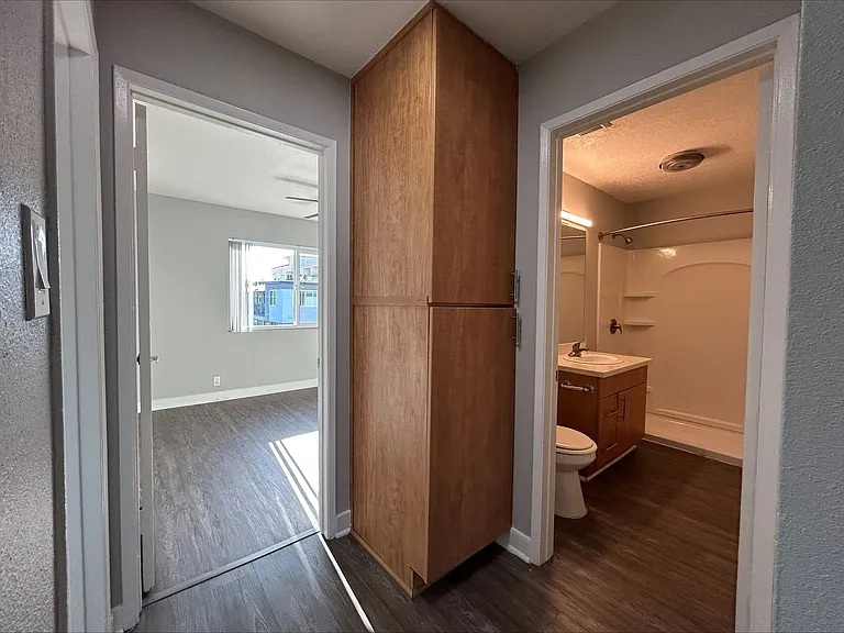 The Circle Apartments at Long Beach — Photo 63