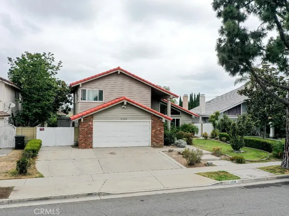 11735 Quartz Ave, Fountain Valley, CA 92708