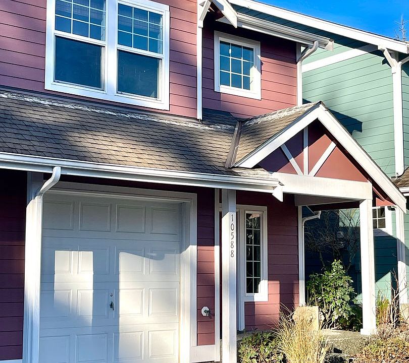 1st image of 10588 NE Kingston Meadows Cir