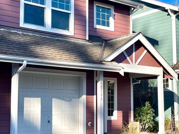 10588 NE Kingston Meadows Cir