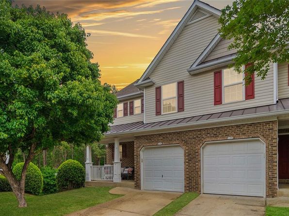 138 Fox Creek Dr, Woodstock, GA 30188