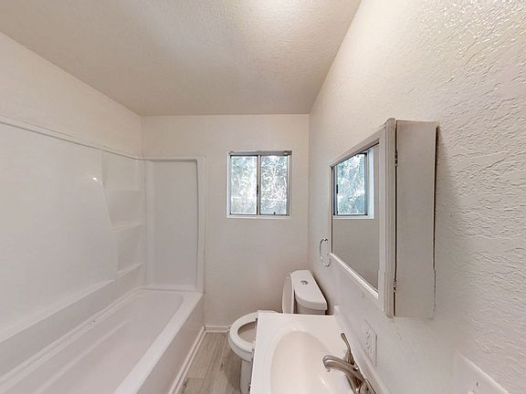5th image of 34455 Wildwood Canyon Rd #C