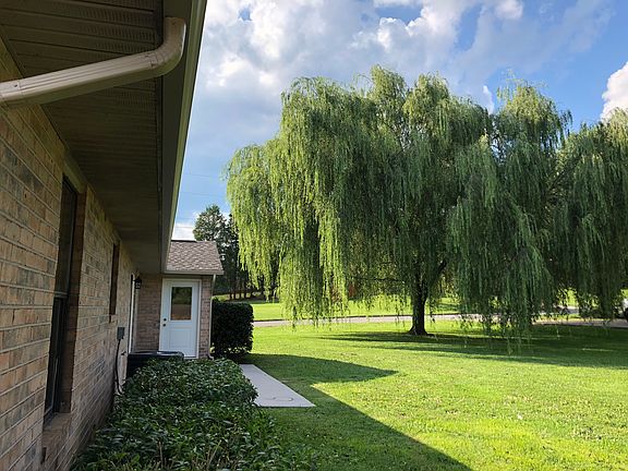 5th image of 4800 Katia Ln