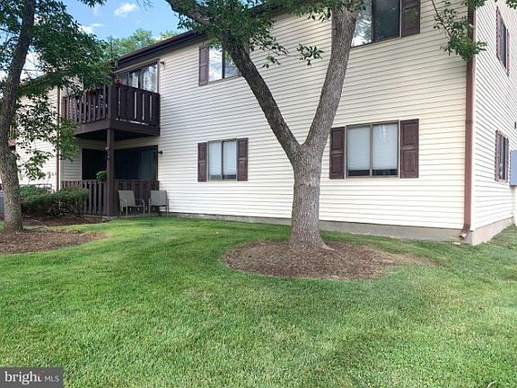 4th image of 515 Lindsey Ct