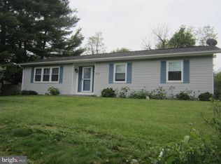 275 Evans Run Dr, Martinsburg, WV 25405
