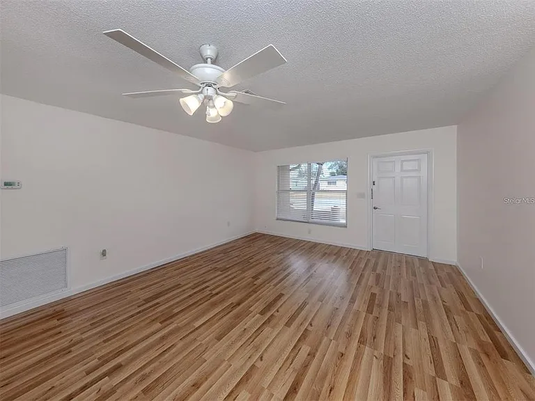 1215 Mango Ave — Photo 27