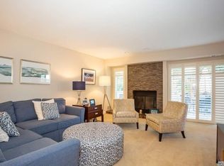 34 Boathouse Ln, Bay Shore, NY 11706