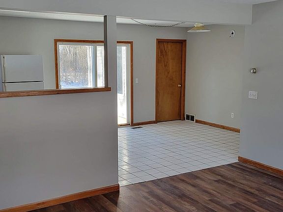 5th image of 2919 Wurtsboro Ln
