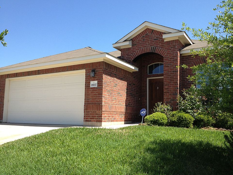 1st image of 18617 Blue Pond Dr