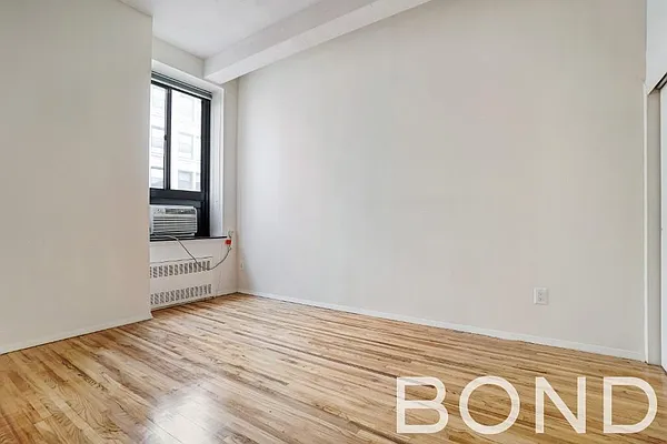 Rented by Bond New York | media 2