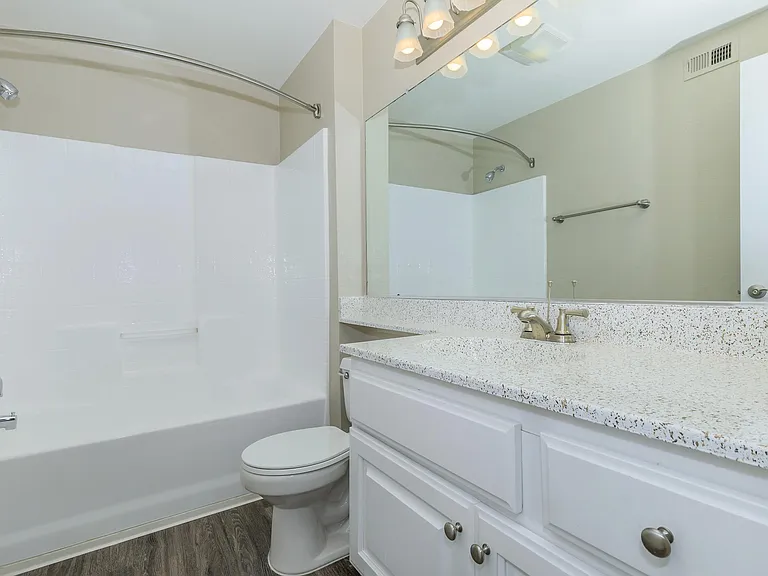 Villas Antonio Apartment Homes — Photo 46