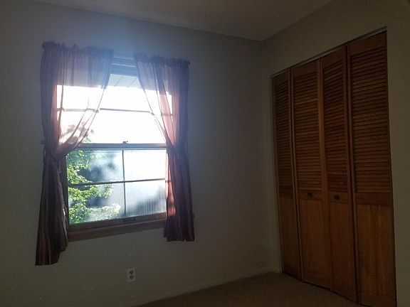 3rd image of 5046 Sheridan Ave S